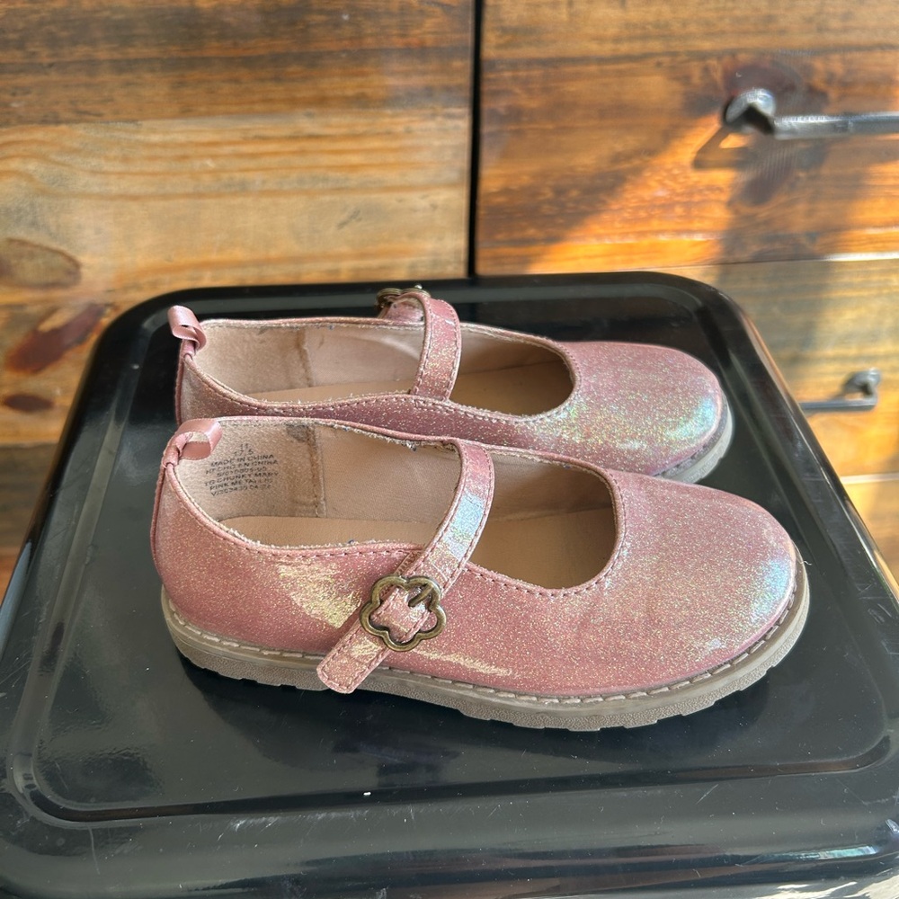 Old navy cute holiday shoes